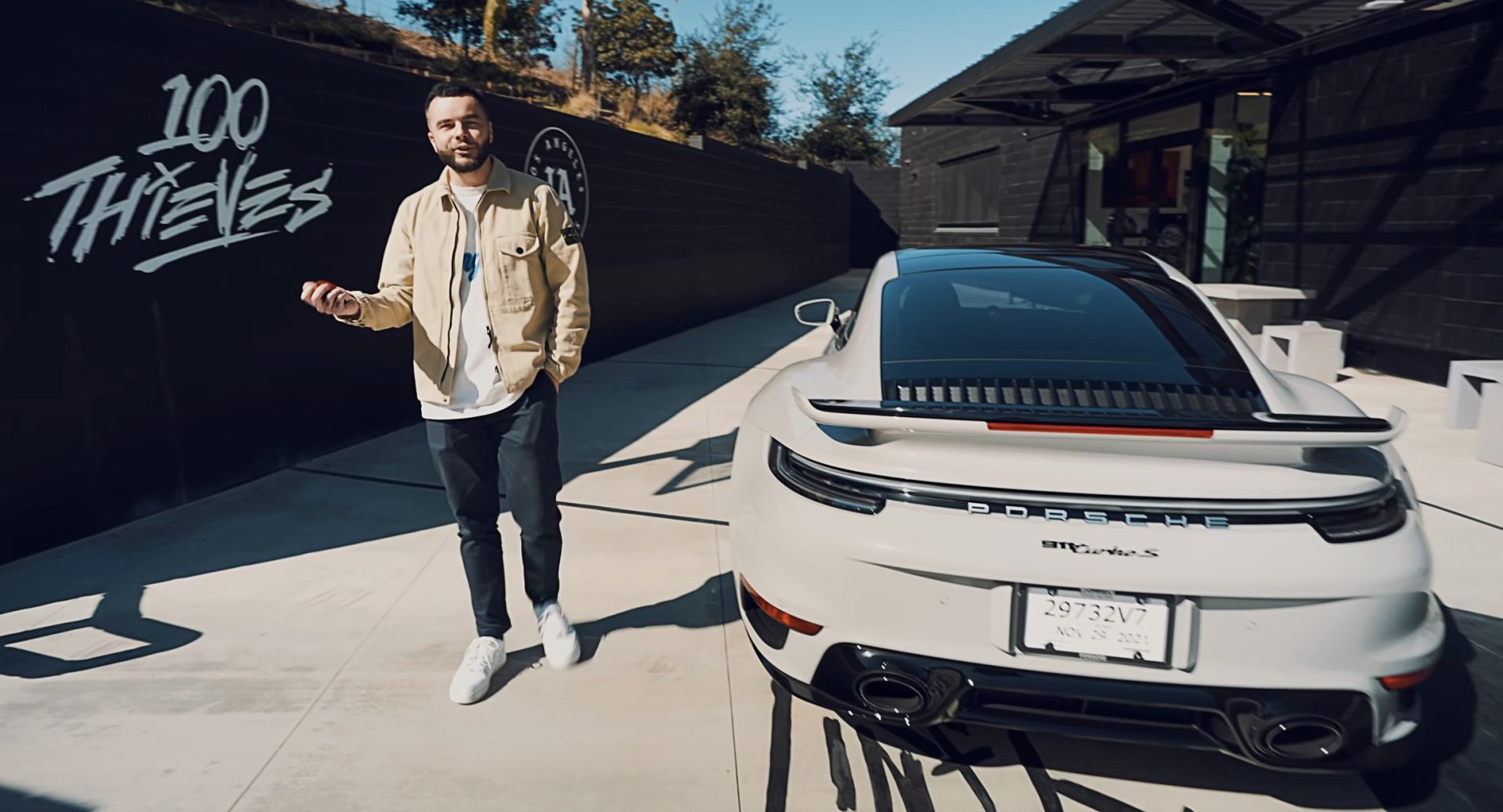 Nadeshot Unveils his Porsche 911 Turbo S 2022
